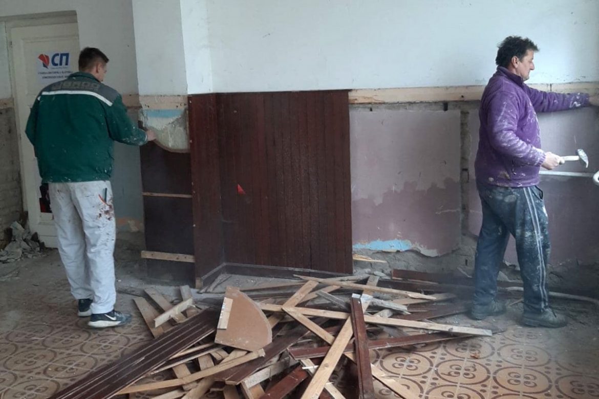 01F9FBFF-FA1D-44FD-ADAD-F223E5D8B819