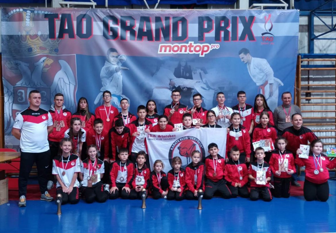 8F67DDE7-0E71-4B7A-BF34-EB6F06277032