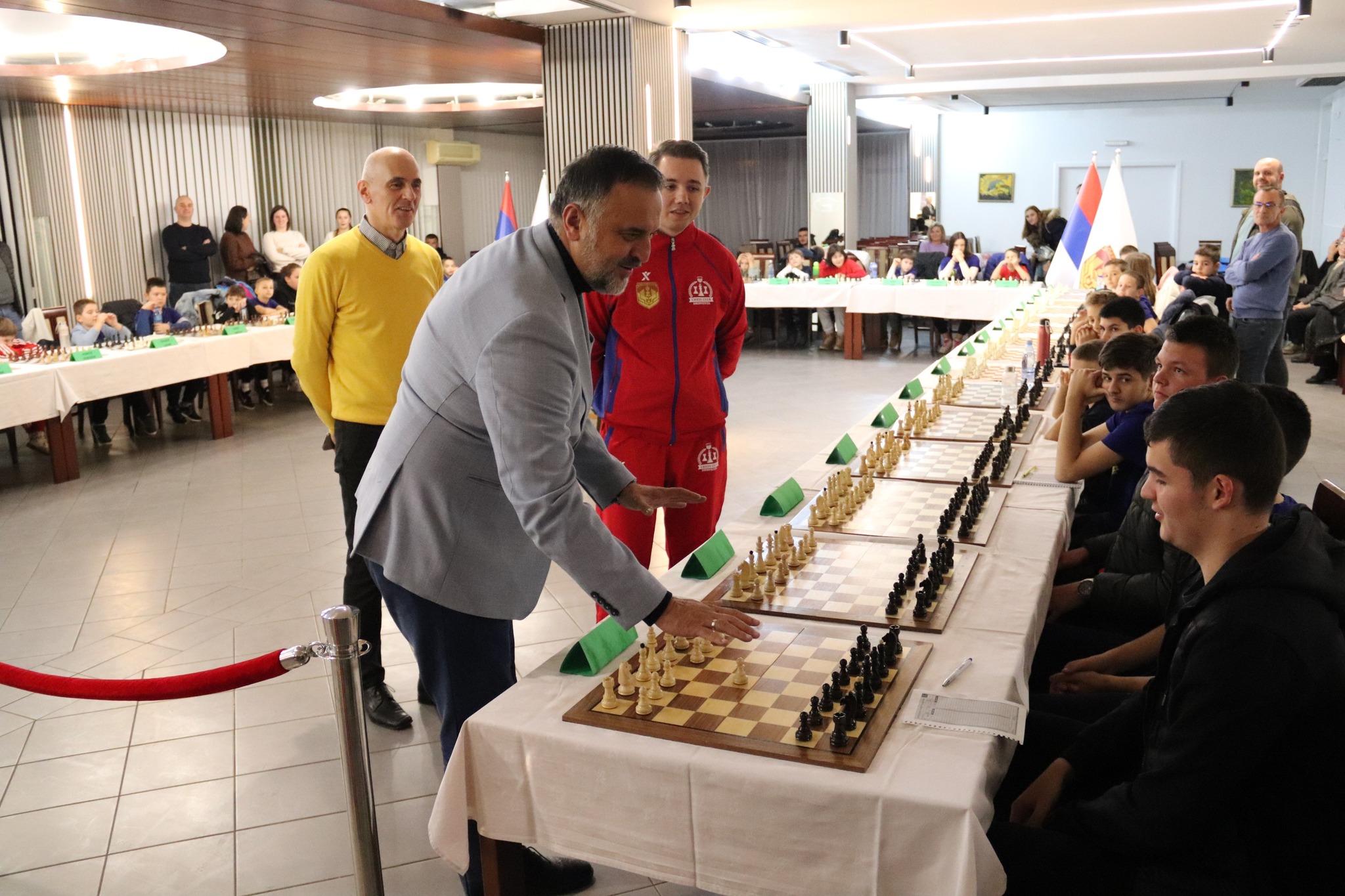 581734480_824379180180284_5918654694452693342_n