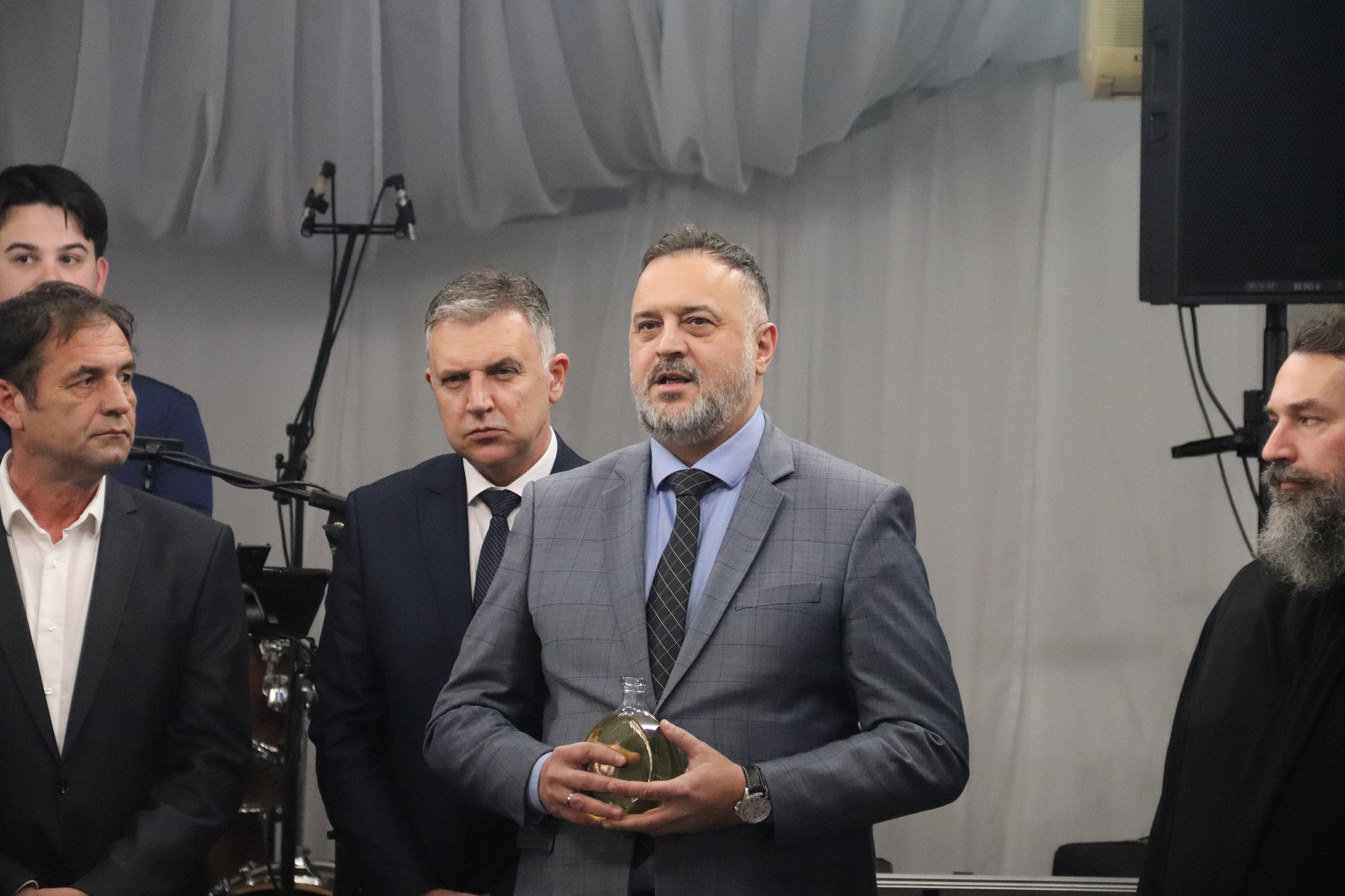 618516031_880471651237703_4755646611497654539_n