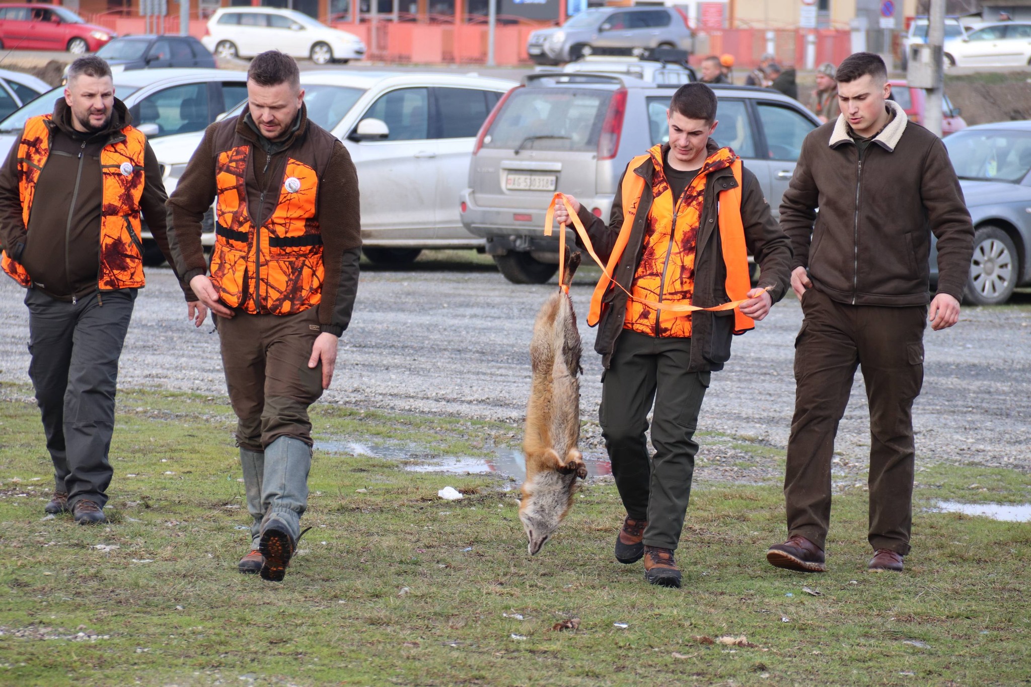 620154570_880311341253734_8347172747783753692_n